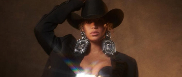 Beyoncé chega ao topo da Billboard Hot 100 com “Texas Hold ‘Em”