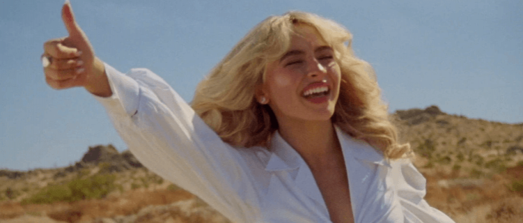 Sabrina Carpenter rebate críticas e defende uso da sensualidade