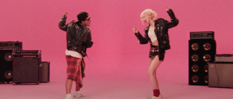 Rosé diz que “APT.” quase foi descartada