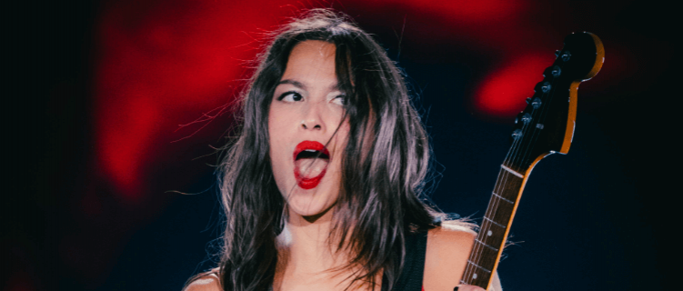 Olivia Rodrigo faz show solo para maior público de sua carreira