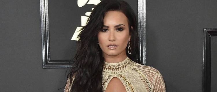 Demi Lovato lança música para filme da Netflix sobre o festival "Eurovision". 