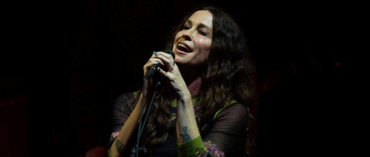Alanis Morissette anuncia residência em Las Vegas