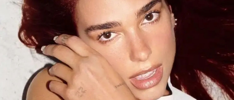 Dua Lipa muda visual e aparece ruiva para nova era