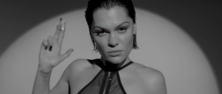 Jessie J lança “Obsessions”, segunda parte de seu novo álbum, “R.O.S.E.”