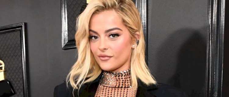 Bebe Rexha agenda lançamento de single com Doja Cat e troca visual pra nova era