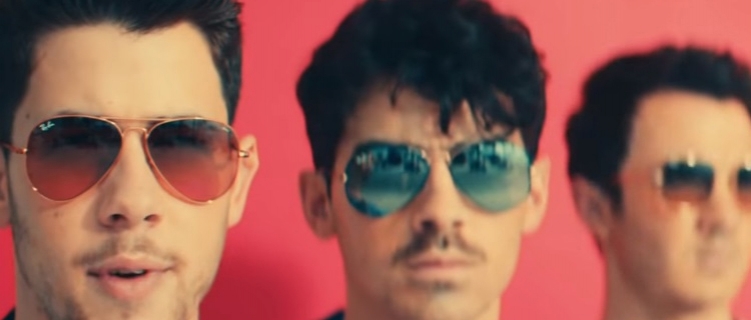 Jonas Brothers anunciam a tracklist de “Happiness Begins”, seu novo álbum!