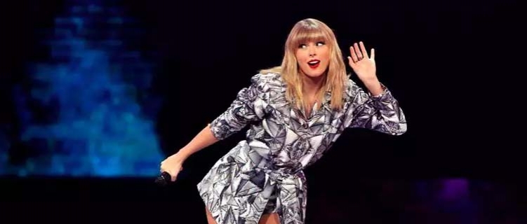 Taylor Swift será a primeira mulher a levar o título de “mulher da década” pela Billboard