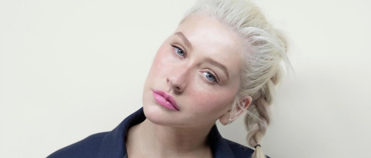 Christina Aguilera diz que regravou o single "Reflection" para o live action "Mulan"