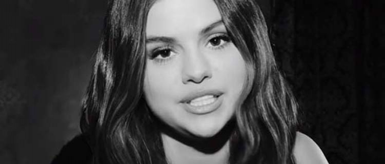 Selena Gomez descreve álbum novo como “místico, confiante e vibrante