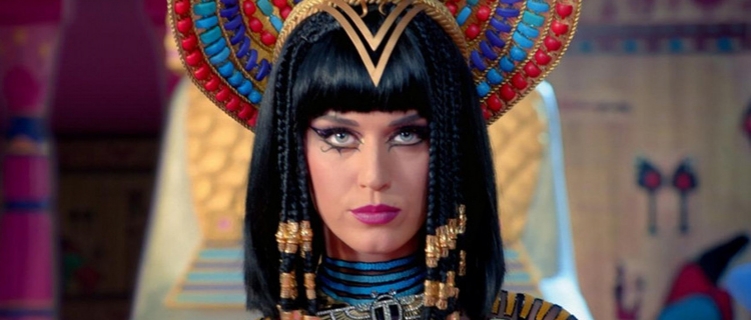 Após recorrer, Katy Perry vence processo que a acusava de plagio na faixa "Dark Horse"