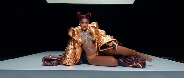 Com clipe glamuroso para “Body”, Megan Thee Stallion lança o álbum “Good News”