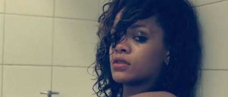 Rihanna quebra recorde no YouTube com o clipe "We Found Love"