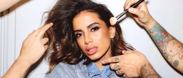 Anitta desabafa sobre problema de saúde e pressão das redes sociais: “Ninguém sabe o que eu tive”