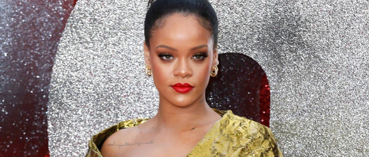 Rihanna volta a falar sobre a demora pelo novo álbum e garante: "Vai valer a pena"