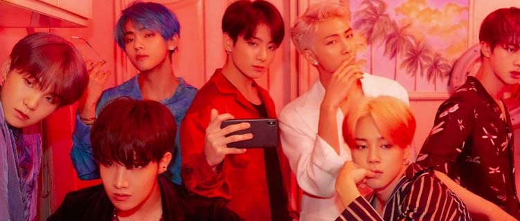 BTS se torna o primeiro grupo coreano a atingir o topo das paradas britânicas