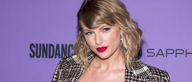 Taylor Swift monta playlist de artistas femininas que inspiraram sua carreira.