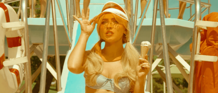 Sabrina Carpenter supera Billie Eilish e volta ao topo do Spotify Global com “Espresso”