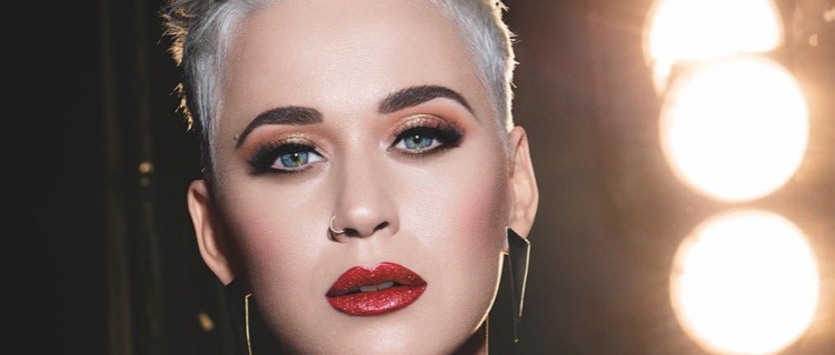Katy Perry leva Daddy Yankee para ao vivo de “Con Calma (remix)” na final do “American Idol”