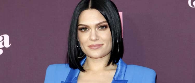 Jessie J avisa que vai lançar o single “I Want Love” na próxima sexta-feira (11)