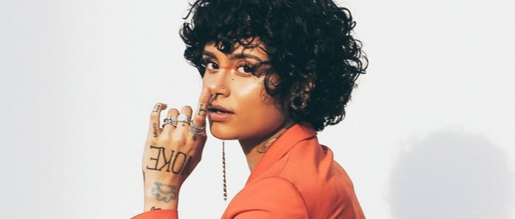 “Sou queer. Nem gay, nem bi e nem hétero”, diz Kehlani