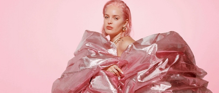 Anne-Marie e Doja Cat anunciam lançamento de parceria para esta sexta-feira (17)