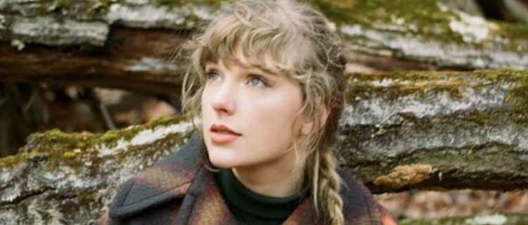 "evermore", de Taylor Swift, se mantém no topo da parada americana de álbuns pela segunda semana