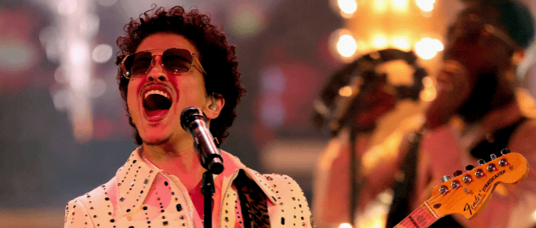 Bruno Mars homenageia Marília Mendonça durante show em Brasília