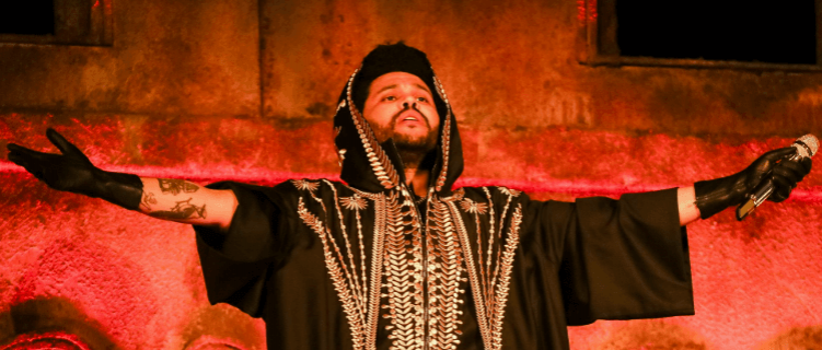 "Bebê" de Anitta e The Weeknd chega na véspera do Halloween