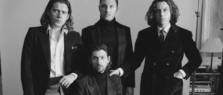 Arctic Monkeys não irá liberar nenhuma música antes do lançamento do novo álbum