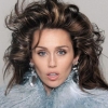 Miley Cyrus e Pharrell Williams divulgam capa do single “Doctor (Work It Out)”