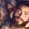 Já pensou? Post Malone dá gorjeta de R$ 14 mil à garçonete em restaurante