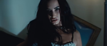 Demi Lovato - Kiss